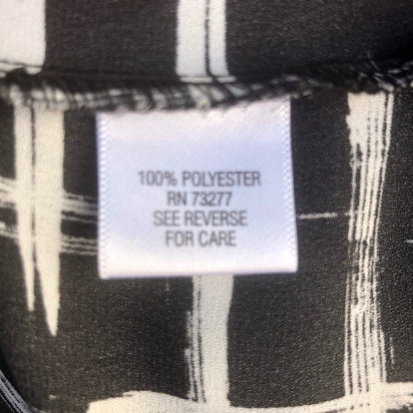 Sleeveless blouse Apt 9 Size petite Medium - Picture 8 of 9